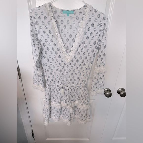 Melissa Claudia Odabash White & Blue Aztec Print Fringe Mini or Coverup Size XS - Picture 2 of 5